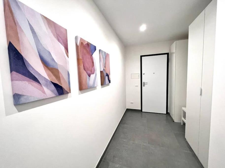 Apartment White Mary House For Two People